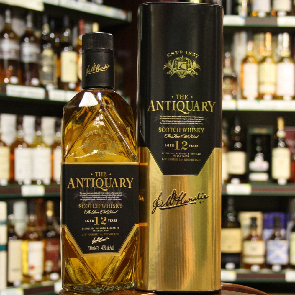 Виски эдинбург. Виски Antiquary. Виски шотландский «the Antiquary 12 years» в тубе. Antiquary Blended Scotch Whisky. Antiquary 12 years 40 of 0.7л п/уп.