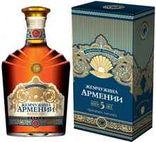 Коньяк армянский «Жемчужина Армении 5 лет» в подарочной упаковке