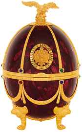 Водка «Императорская Коллекция в футляре в форме яйца Фаберже Рубин» в бархатной коробке