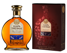 Коньяк армянский «Tsar Tigran 7 Years» в подарочной упаковке