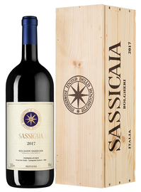 Вино красное сухое «Sassicaia Tenuta San Guido» 2017 г., в подарочной деревянной упаковке