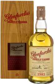 Виски шотландский «Glenfarclas 1983 Family Casks» в подарочной упаковке