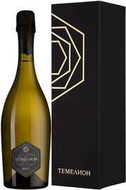 Вино игристое белое брют «Темелион 60 Брют» в подарочной упаковке