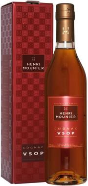 Коньяк  французский «Henri Mounier VSOP, 0.5 л» в подарочной упаковке