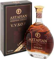 Коньяк армянский «Astafian VVSOP» в подарочной упаковке