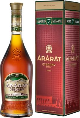 Коньяк армянский «Ararat Otborny, 0.7 л» в подарочной упаковке