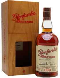 Виски шотландский «Glenfarclas 1968 Family Casks» в деревянной подарочной упаковке