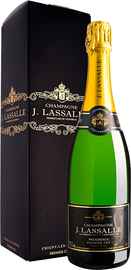 Шампанское белое брют «J. Lassalle Preference Brut Premier Cru Chigny-Les-Roses» в подарочной упаковке