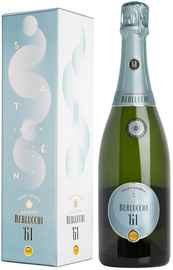 Вино игристое белое брют «61 Franciacorta Saten» в подарочной упаковке