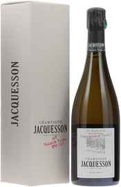 Шампанское белое экстра брют «Jacquesson Ay Vauzelle Terme Degorgement Tardif» 2002 г., в подарочной упаковке