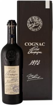 Коньяк «Lheraud Cognac 1972 Petite Champagne» в деревянной коробке