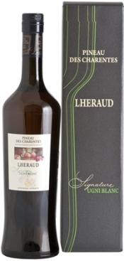 Вино крепленое сладкое «Lheraud Pineau des Charentes Signature Ugni Blanc» в подарочной упаковке