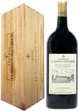 Вино красное сухое «Chateau La Mission Haut-Brion, 0.75 л» 2007 г., в деревянной подарочной упаковке