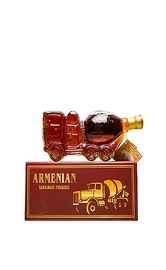 Коньяк армянский «Бетономешалка 5-летний» в подарочной упаковке