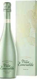 Вино игристое белое брют «Vina Esmeralda Sparkling Brut» 2020 г., в подарочной упаковке