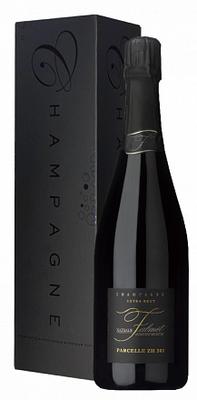 Шампанское белое экстра брют «Nathalie Falmet Cuvee ZH 303» в подарочной упаковке