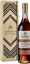 Коньяк французский «Daniel Bouju Brut de Fut Grande Champagne» в деревянной коробке