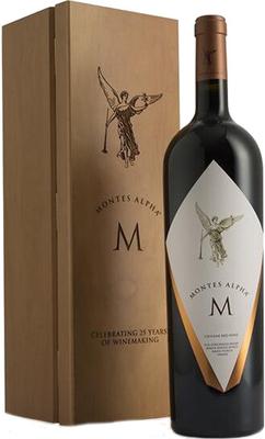 Вино красное сухое «Montes Alpha M» 2020 г., в деревянной коробке