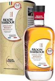 Виски французский «Moon Harbour Dock 1 Single Malt Chateau La Louviere» в подарочной упаковке