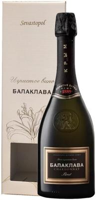 Вино игристое белое брют «Балаклава Шардоне Брют» в подарочной упаковке