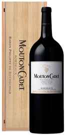 Вино красное сухое «Baron Philippe de Rothschild Mouton Cadet Rouge, 1.5 л» 2012 г., в деревянной подарочной упаковке