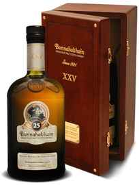 Виски Шотландский «Bunnahabhain Aged 25 Years» в подарочной упаковке