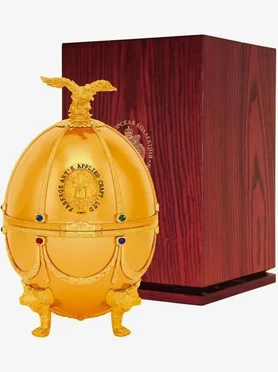 Водка Водка Императорская Коллекция, 0.7 л в деревянной подарочной упаковке Графин Фаберже Золото