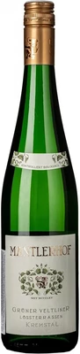 Вино белое сухое Mantlerhof Gruner Veltliner Lossterrassen, 0.75 л 2022