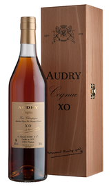 Коньяк «Audry XO Fine Champagne» в деревянном футляре