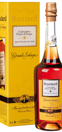 Кальвадос «Boulard Grand Solage» в подарочной упаковке