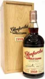 Виски шотландский «Glenfarclas 1959 Family Casks» в деревянной коробке