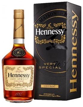 Коньяк французский «Hennessy VS, 1 л» в подарочной упаковке