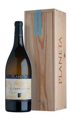 Вино белое сухое «Chardonnay» 2014 г., в индивидуальной деревянной коробке
