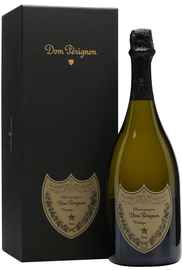 Шампанское белое брют «Dom Perignon» 2006 г., в подарочной упаковке