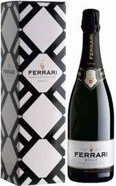 Вино игристое белое брют «Trento Ferrari Brut» в подарочной упаковке