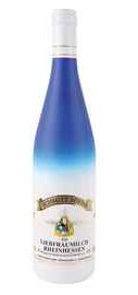 Вино белое полусладкое «Liebfraumilch» 2013 г. в бело-голубой бутылке