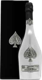 Шампанское белое брют «Armand de Brignac Blanc de Blancs» в подарочной упаковке