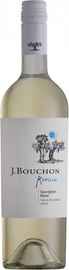 Вино белое сухое «J.Bouchon Sauvignon Blanc» 2016 г.