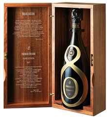 Вино игристое белое брют «Franco Ziliani 80° Riserva Franciacorta» в деревянной подарочной упаковке