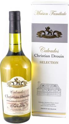 Кальвадос «Coeur de Lion Calvados Selection, 0.7 л» в подарочной упаковке