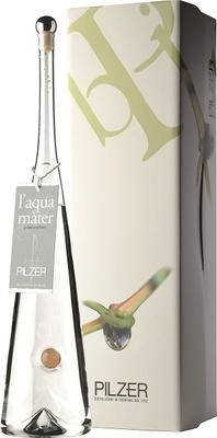 Граппа «Grappa L aqua mater Pilzer» в подарочной упаковке