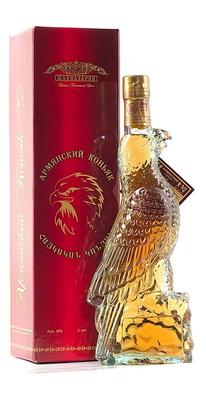 Коньяк армянский «Орел» в подарочной упаковке
