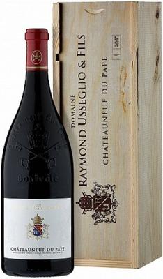 Вино красное сухое «Chateauneuf du Pape» 2015 г. в подарочной упаковке