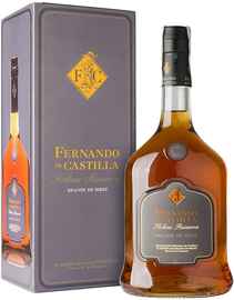Бренди «Fernando de Castilla Solera Reserva Brandy de Jerez» в подарочной упаковке