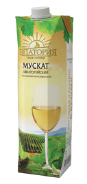 Винный напиток белый полусладкий «Мускат Евпаторийский (Тетра Пак)»