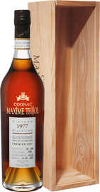 Коньяк французский «Maxime Trijol Cognac Grande Champagne Premier Cru 1977» в деревянной подарочной упаковке