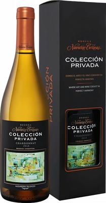 Вино белое сухое «Colleccion Privada Chardonnay Navarro Correas» 2018 г. в подарочной упаковке