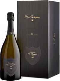 Шампанское белое брют «Dom Perignon P2» 2000 г., в деревянной подарочной упаковке