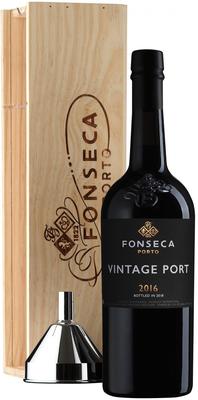 Портвейн «Fonseca Vintage 2016» в деревянной подарочной упаковке