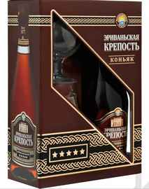 Коньяк армянский «Erivanskaya Krepost Armenian Brandy 5 years» в подарочной упаковке с двумя бокалами
